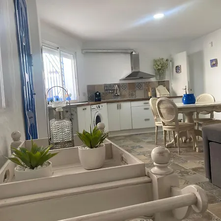 Lolitalola Holidays * Salobreña